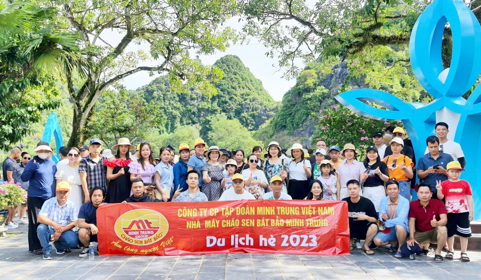 DU LỊCH QUẢNG BÌNH HÈ 2023 CÙNG CÁN BỘ NHÂN VIÊN MINH TRUNG GROUP 6