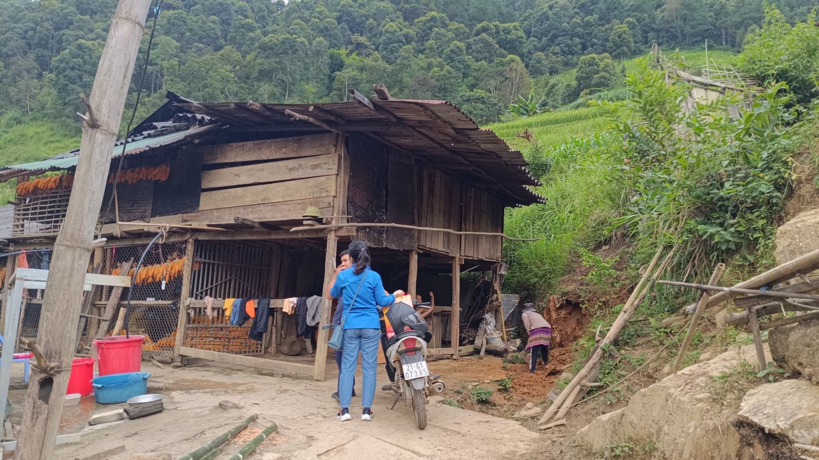 CHÁO SEN BÁT BẢO MINH TRUNG ĐỒNG HÀNH CÙNG ĐOÀN TNCS BỘ THÔNG TIN VÀ TRUYỀN THÔNG 11